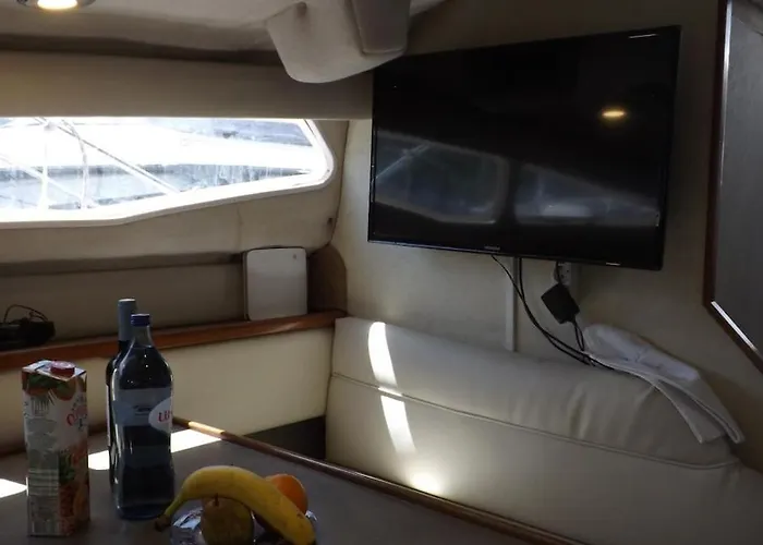 Antares Sleeping Boat Foz do Sousa